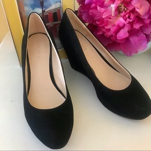 Nine West Black suede wedges